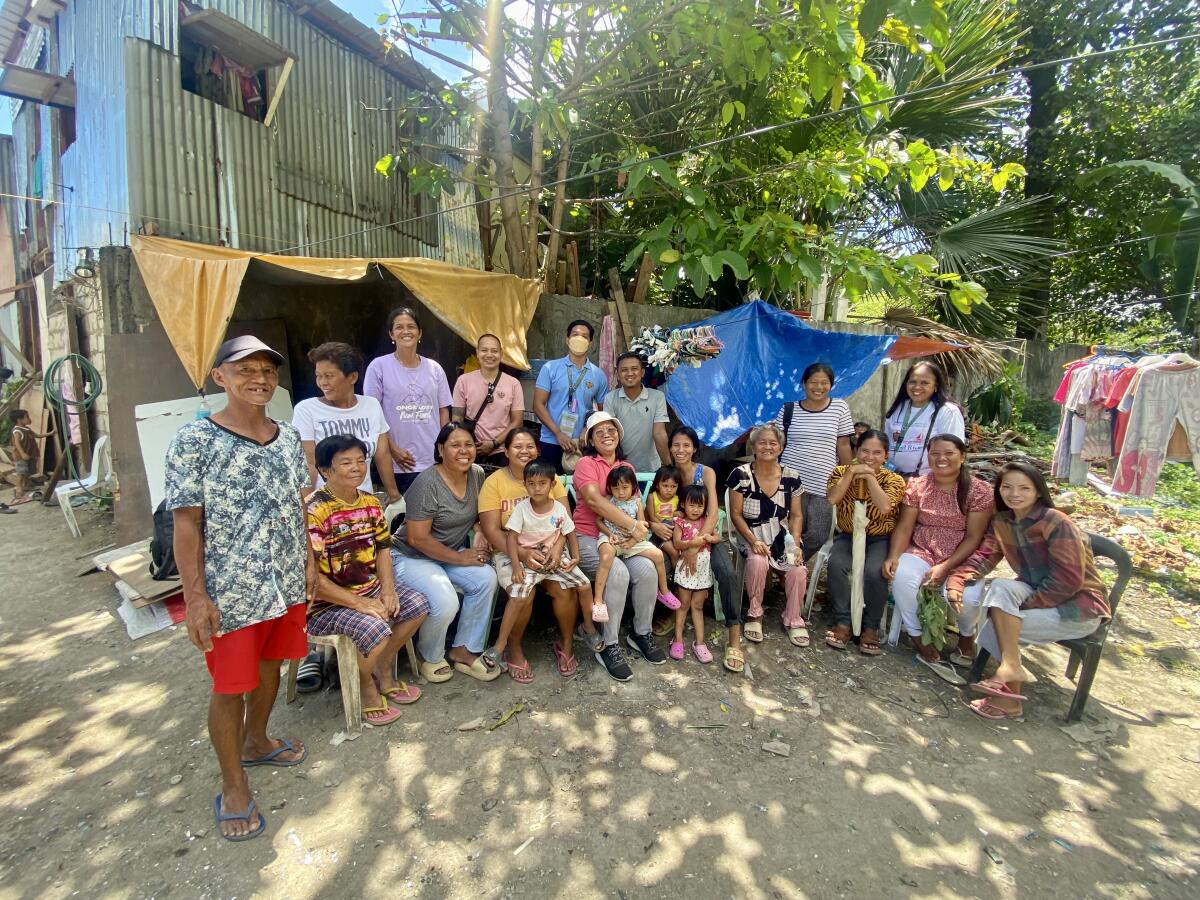 The ERMFPI team with SPACERS project beneficiaries in the Chinese Cemetery in Cebu City