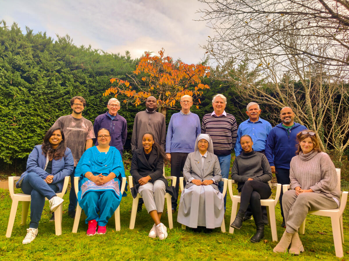 Pictured above: Participants in Geneva training. Back L-R: Matias Barboza (Argentina); Br. Terry Dowling (ERI); Br. Amos Kutwa (Tanzania);  Br. Kevin Mullen (ERI); Br. Brian Bond (ERI); Br. Tino D’Abreu (ERI); Br. David Silva (CLT). Front L-R: Violet Mary (India); Daljit Yadav (India);  Rebecca Nalwanga (Australia/Uganda); Sr Josephine Mata FAS (Philippines); Misqah Appollis (South Africa); Michelle Rapier (Canada)